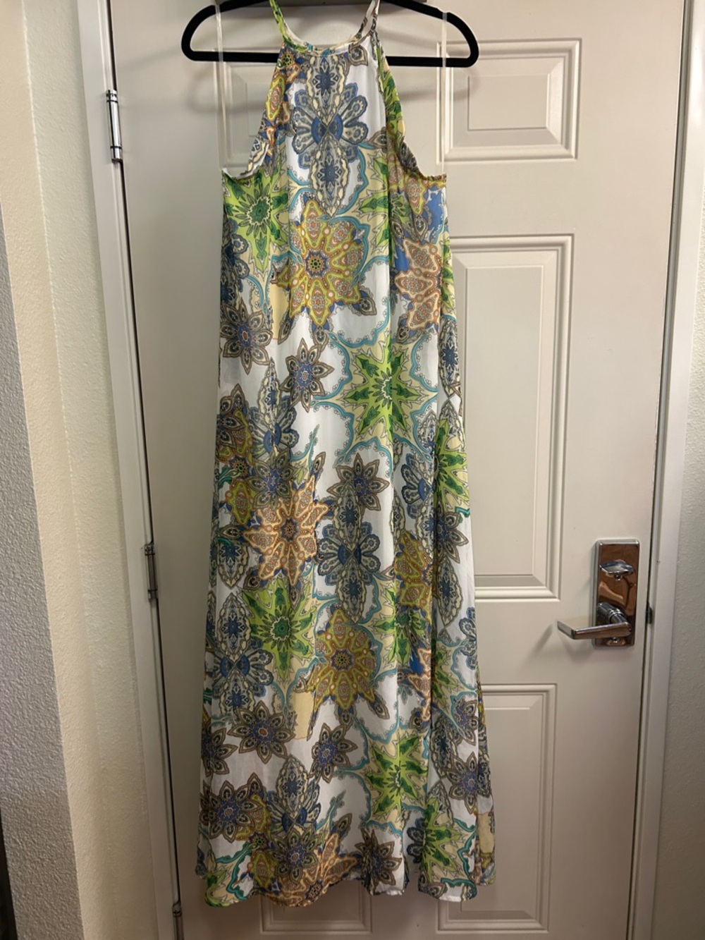 “Love in” Floral Paisley Halter Maxi Dress. Size L (generous?)